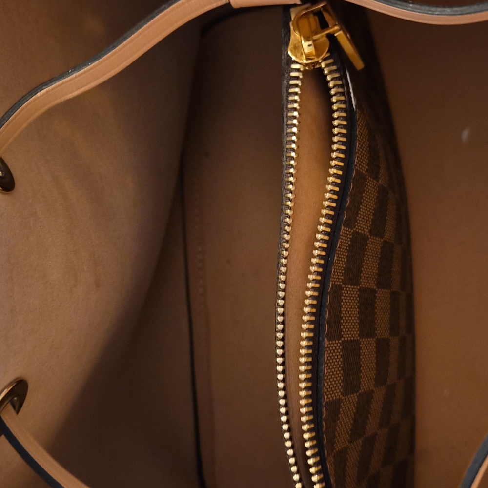 Louis Vuitton Neo Noe Rose Pink Poudre Leather Shoulder Bag - Picture 2 of 4